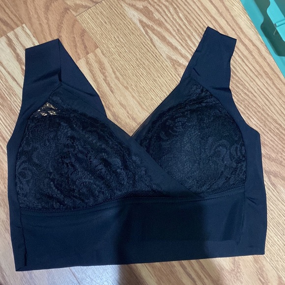 Womens bras set of 2 NWOT - Picture 3 of 5